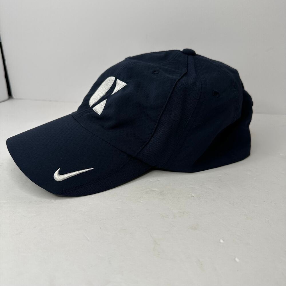 Nike Golf Dri-Fit Navy Club Cap Adjustable M/L Strapback Swoosh Logo Hat Golf